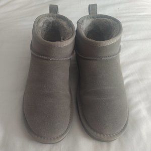 ultra mini boots gray suede
